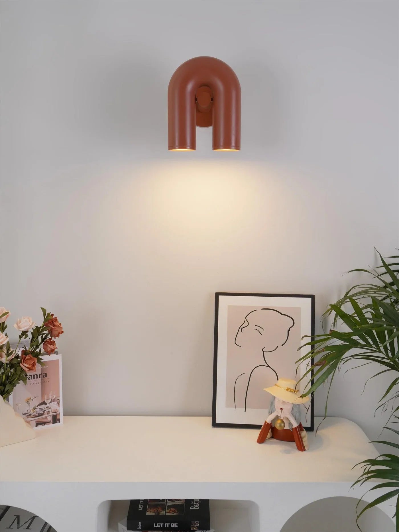 Nowoczesna lampa ścienna LED w kształcie łuku — designerski kinkiet, 4 kolory | Norivo Norivo