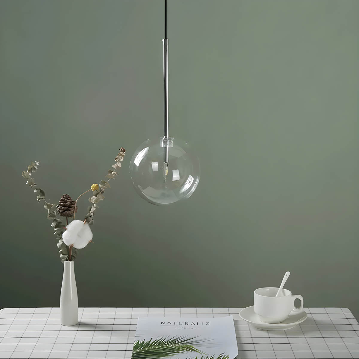 Lampa wisząca ORB — minimalistyczna kula szklana | Norivo Norivo