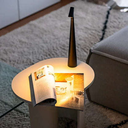 Elegancka lampa stołowa LED — smukły design, dotykowy włącznik, 5 kolorów | Norivo Norivo