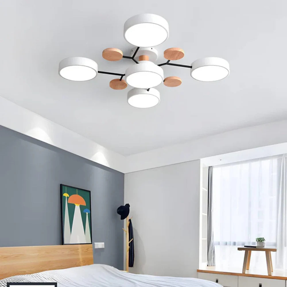 Lampa sufitowa LED wieloramienna z drewnianymi akcentami — 4 kolory | Norivo Norivo