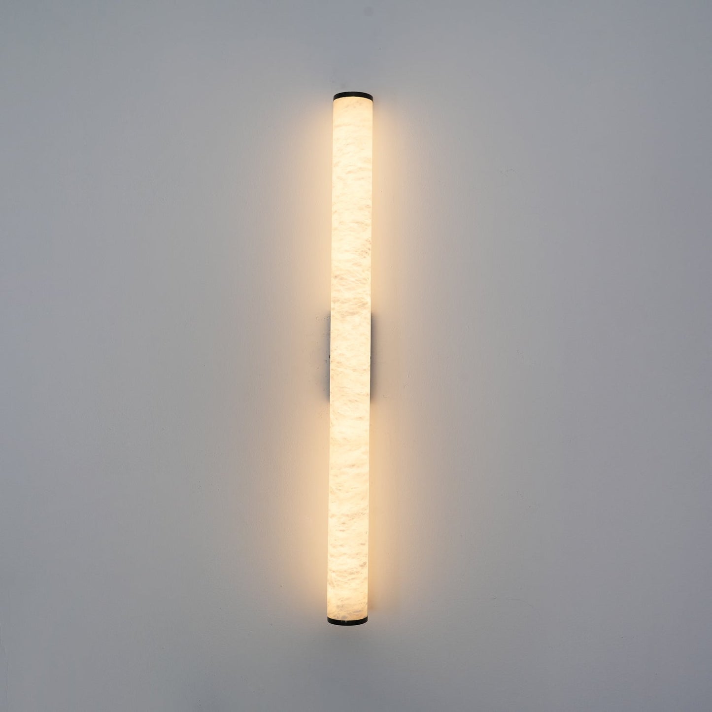 Nowoczesny kinkiet LED z alabastrowym kloszem — elegancka lampa ścienna | Norivo Norivo