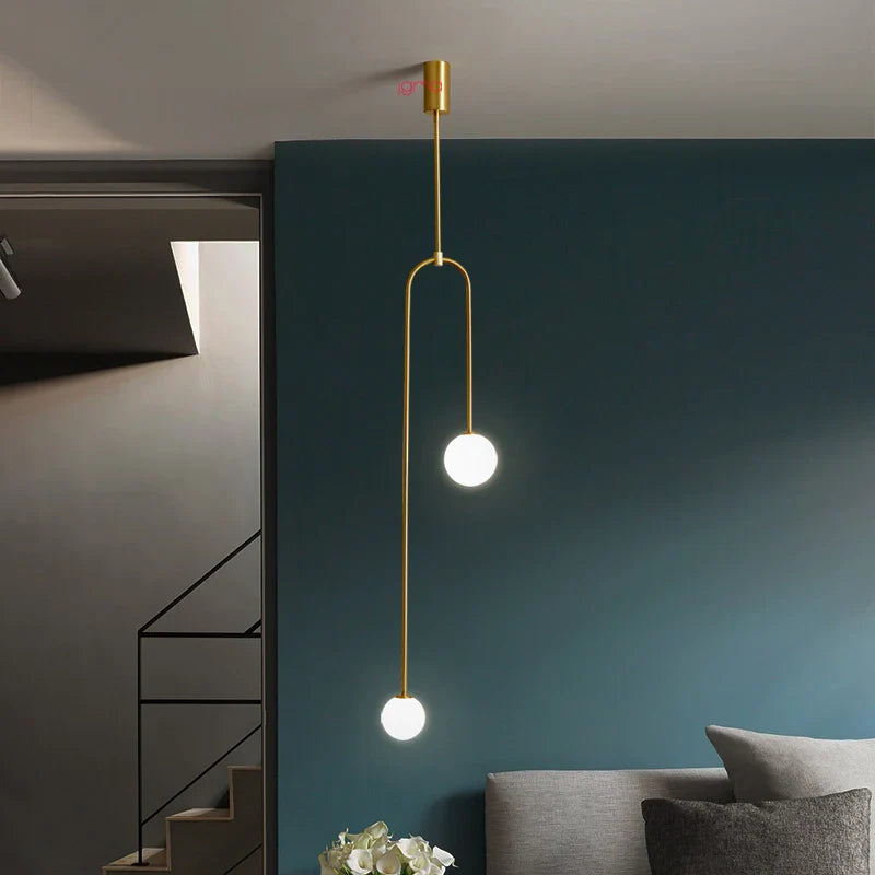 Lampa wisząca LED z kulistymi kloszami — minimalistyczny design | Norivo Norivo