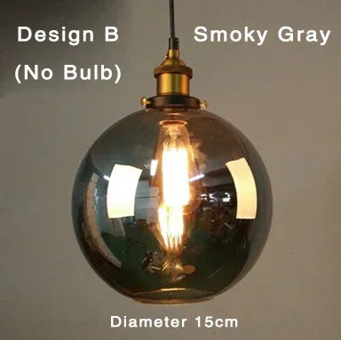 Industrialna lampa wisząca retro — klosz z dymionego szkła, złote wykończenie | Norivo Norivo