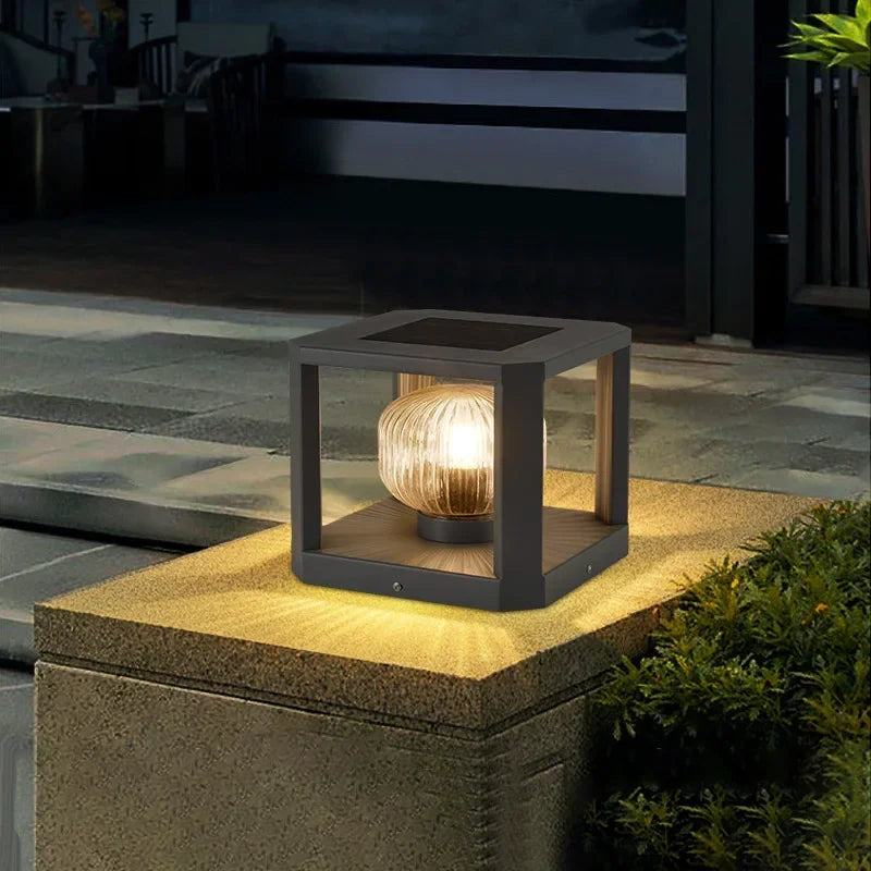 Designerska lampa solarna LED — geometryczne oświetlenie ogrodowe, 2 rozmiary | Norivo Norivo