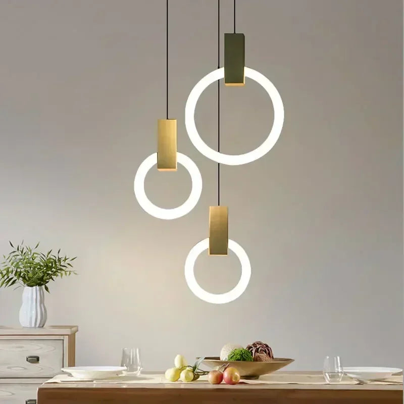 Lampa wisząca LED złoty pierścień | Norivo Norivo