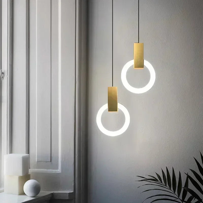 Lampa wisząca LED złoty pierścień | Norivo Norivo