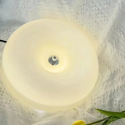 Nowoczesny plafon sufitowy — minimalistyczna lampa w połysku | Norivo Norivo