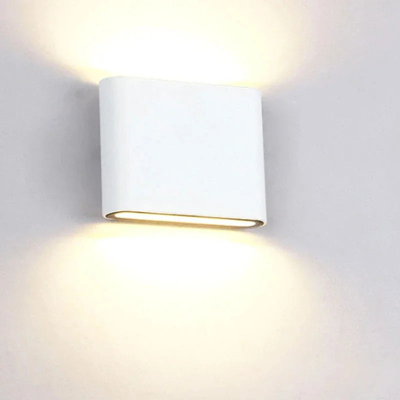 Wodoodporny kinkiet LED — oświetlenie dwukierunkowe góra/dół, aluminium | Norivo Norivo