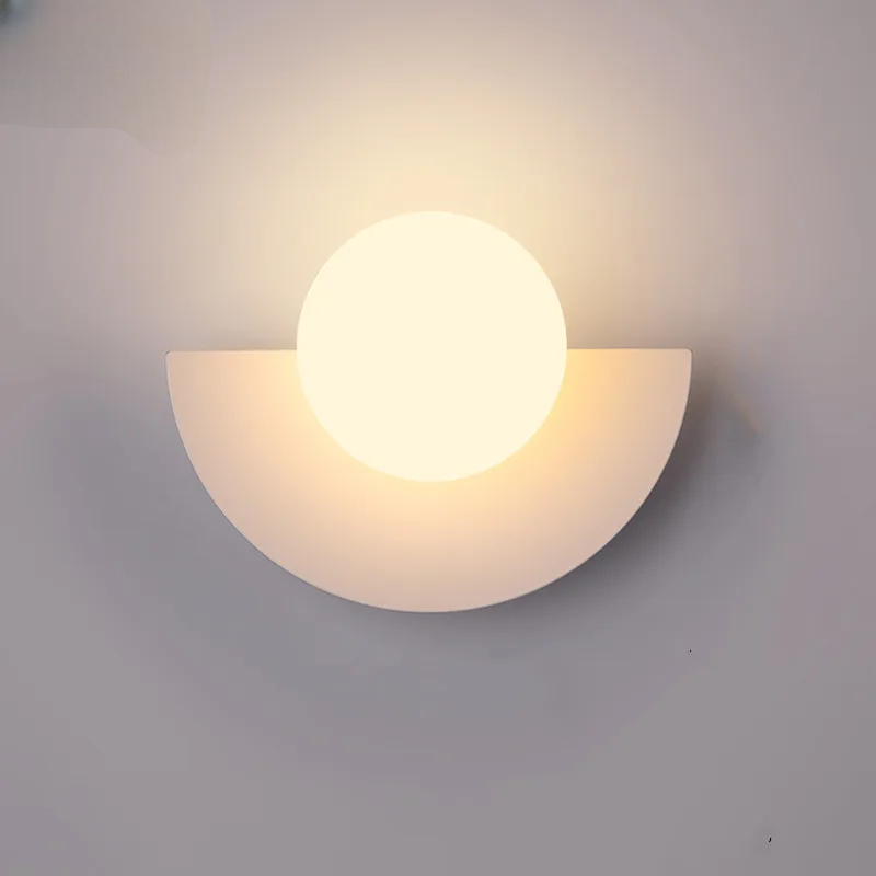 Nowoczesna lampa ścienna LED w kształcie półkola — geometryczny design, 12 wariantów | Norivo Norivo