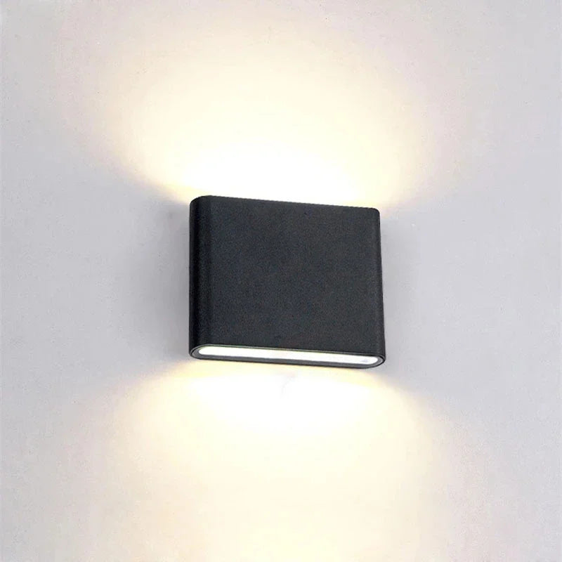 Wodoodporny kinkiet LED — oświetlenie dwukierunkowe góra/dół, aluminium | Norivo Norivo