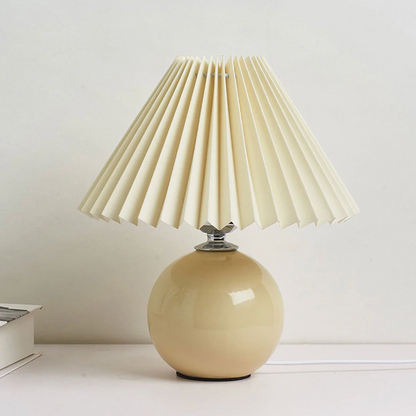 Lampka stołowa z plisowanym abażurem — designerska kula, ceramiczna podstawa | Norivo Norivo