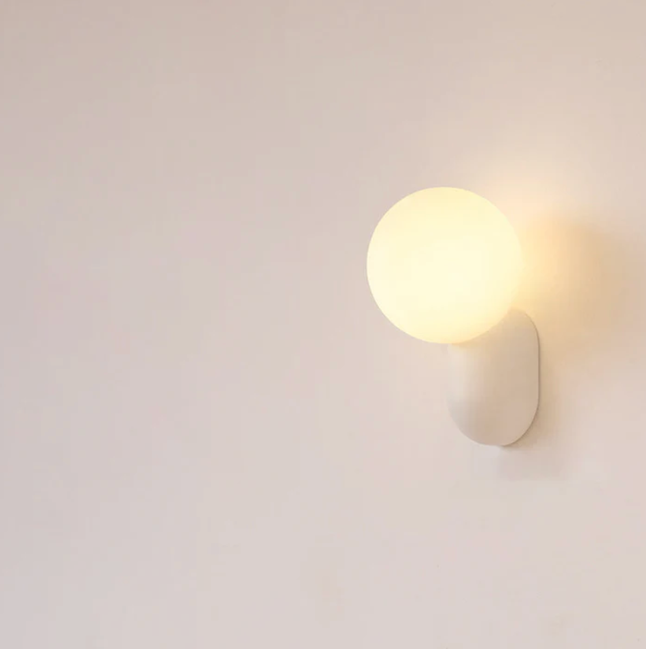 Nowoczesny kinkiet kula LED — designerska lampa ścienna, 5 kolorów | Norivo Norivo
