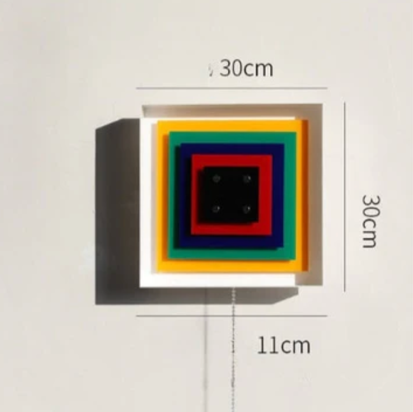 Designerski kinkiet ścienny Geometry — kolorowa lampa dekoracyjna z łańcuszkiem | Norivo Norivo