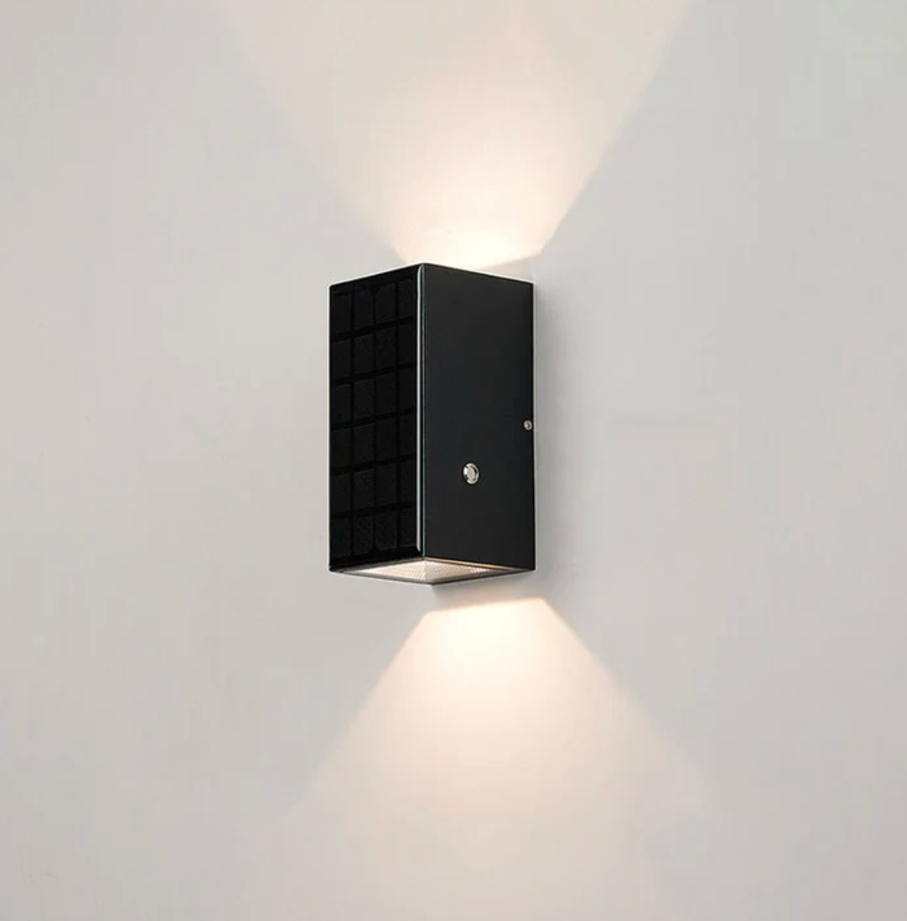 Solarna lampa ścienna LED góra-dół — kinkiet elewacyjny zewnętrzny, 2 rozmiary | Norivo Norivo