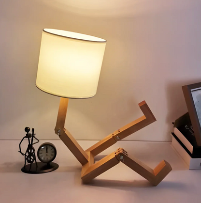 Designerska lampa stołowa drewniana — regulowana, forma "robot" | Norivo Norivo