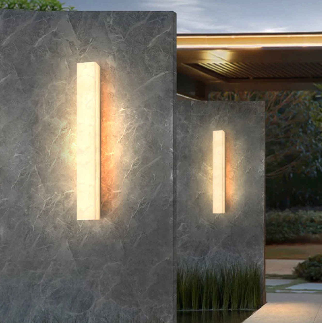 Kinkiet ścienny LED z kamienia naturalnego — pionowa lampa premium z alabastru | Norivo Norivo