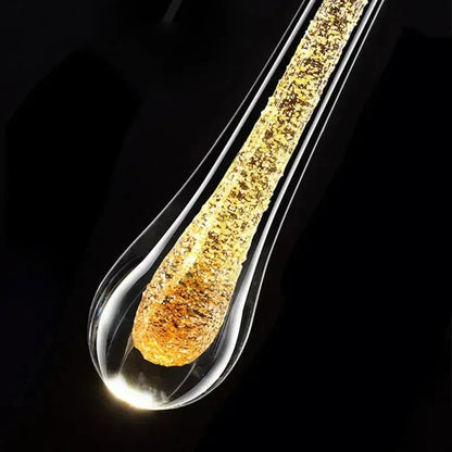 Kinkiet ścienny wiszący z dekoracyjną żarówką — minimalistyczna lampa LED | Norivo Norivo