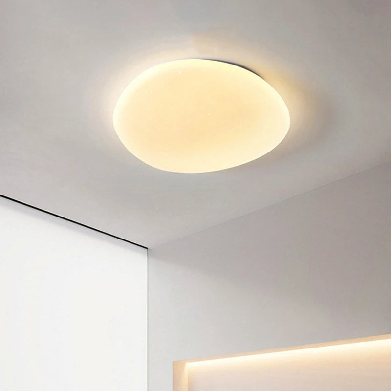 Organiczna lampa sufitowa LED — naturalny kształt kamienia, 4 rozmiary | Norivo Norivo
