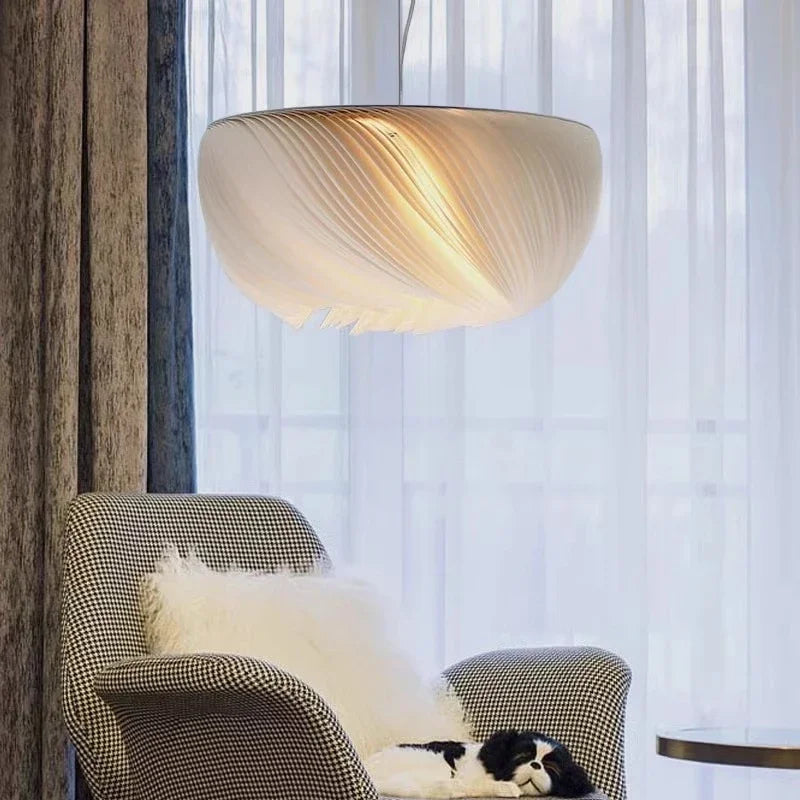 Luksusowa akrylowa lampa wisząca o rzeźbiarskiej formie — 3 rozmiary | Norivo Norivo