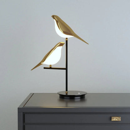 Designerska lampka nocna LED z ptakami — regulowana barwa światła | Norivo Norivo