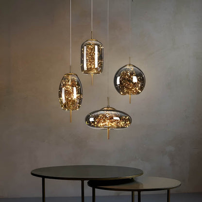 Lampa wisząca ESSENCE — szklana z punktowymi diodami LED | Norivo Norivo