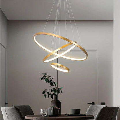 Designerska lampa wisząca LED — żyrandol z formą pierścieni 3D | Norivo Norivo
