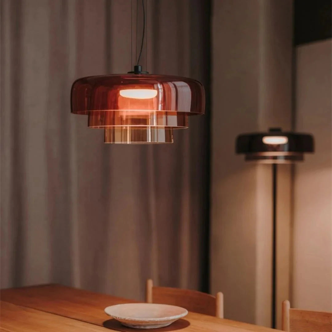Szklana lampa wisząca z warstwowym kloszem — styl retro | Norivo Norivo