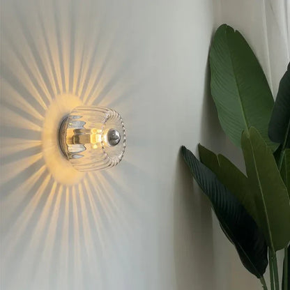 Elegancka lampa sufitowa szklana z kryształowym designem — plafon LED, srebrny lub złoty | Norivo Norivo