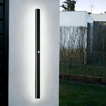 Pionowa lampa LED na elewację — ścienna zewnętrzna | Norivo Norivo
