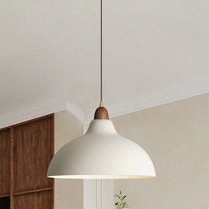 Lampa wisząca z drewnianym akcentem — minimalistyczny design | Norivo Norivo