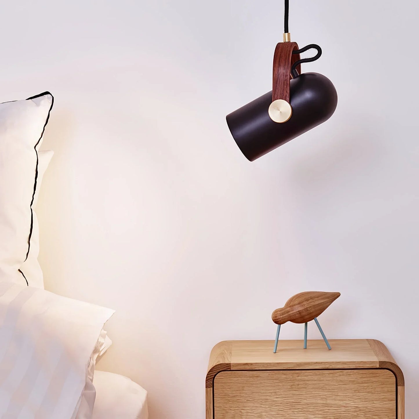 Lampa wisząca loftowa — drewno i metalowy klosz | Norivo Norivo