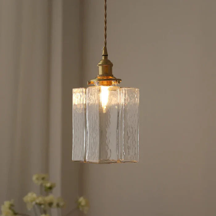 Vintage szklana lampa wisząca z mosiężnym wykończeniem — 3 kształty | Norivo Norivo