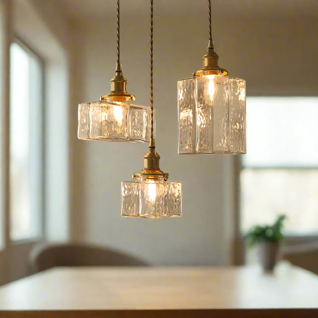 Vintage szklana lampa wisząca z mosiężnym wykończeniem — 3 kształty | Norivo Norivo