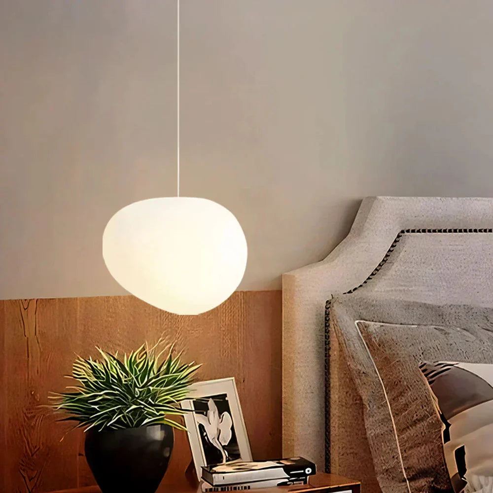 Lampa wisząca o organicznym okrągłym kształcie — minimalistyczny design | Norivo Norivo