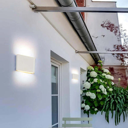 Wodoodporny kinkiet LED — oświetlenie dwukierunkowe góra/dół, aluminium | Norivo Norivo